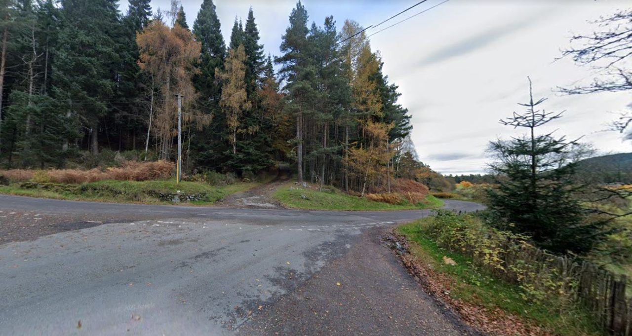 Cyclist killed in crash on B976 between Ballater and Glen Muick in Aberdeenshire