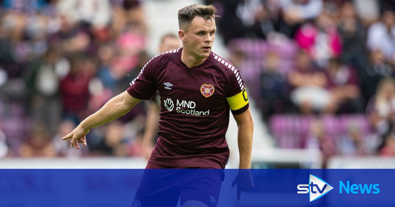 Celtic-Fan nach beleidigender Geste gegenüber Lawrence Shankland von ...