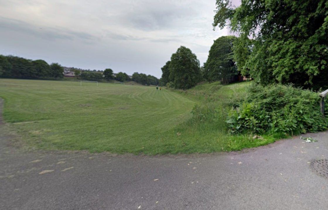 Man who ‘exposed himself’ in Rex park, Dunfermline hunted by police