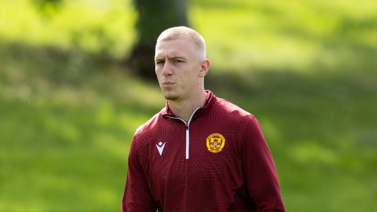 Stuart Kettlewell says Mika Biereth may be involved for Motherwell against Hibs