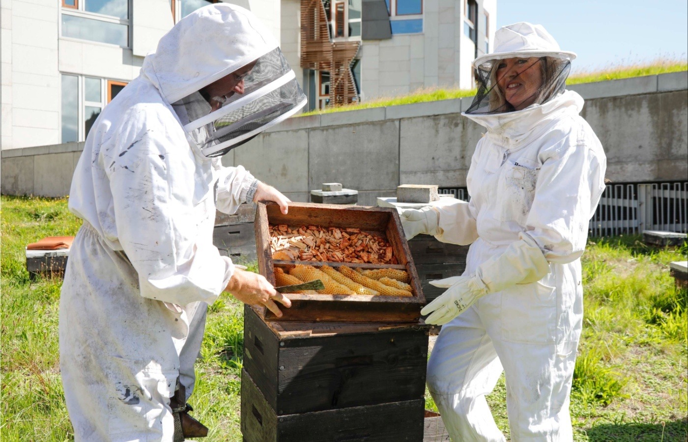 Stuart Hood, beekeeper and owner of ‘Hoods Honey’ with Alison Johnstone MSP, Presiding Officer of the Scottish Parliament 