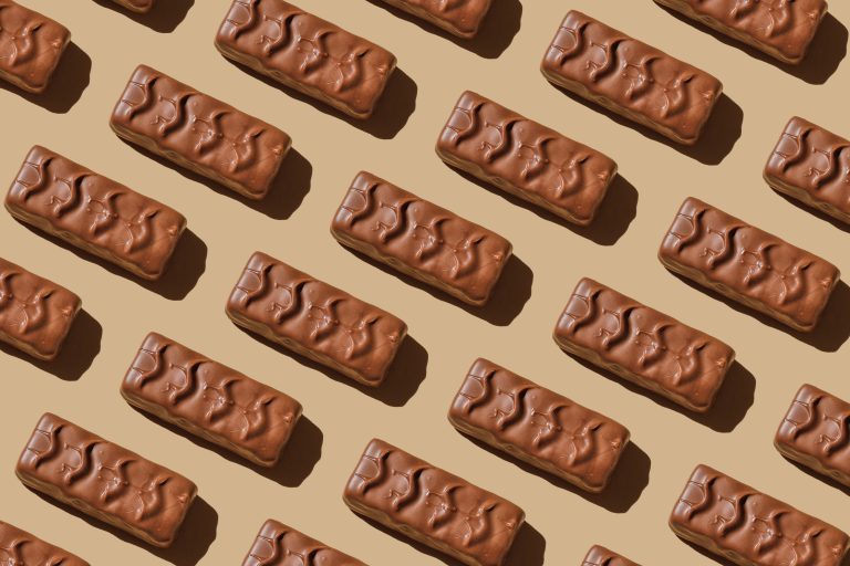 Fans devastated as Mars Chocolate discontinues the dark chocolate ...