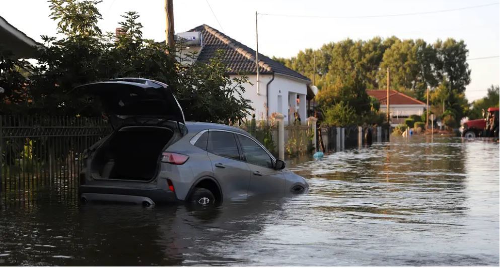 Death toll from floods in Greece rises to 15 after four more bodies found