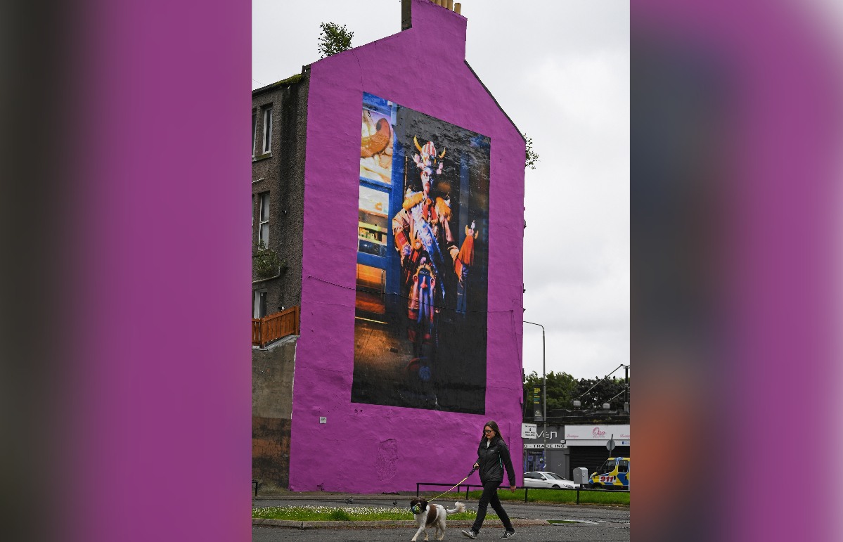 Three murals based on original portraits by Scottish artists John Byrne, Jack Vettriano and Rachel Maclean were created to mark Billy Connolly's birthday.