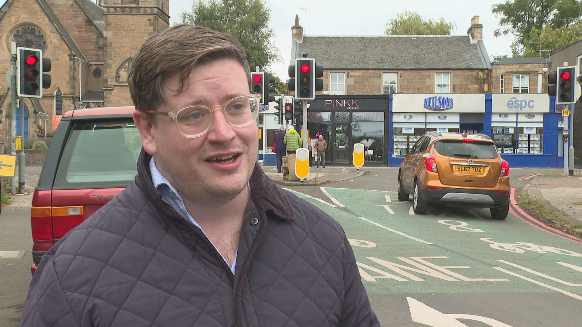 Councillor Euan Davidson says he fears the bus gate is not working due to the level of people being fined.