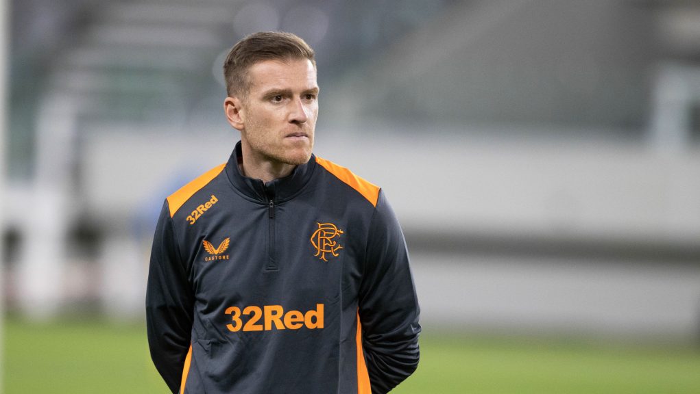 Steven Davis names Rangers team for Europa League match against Aris ...