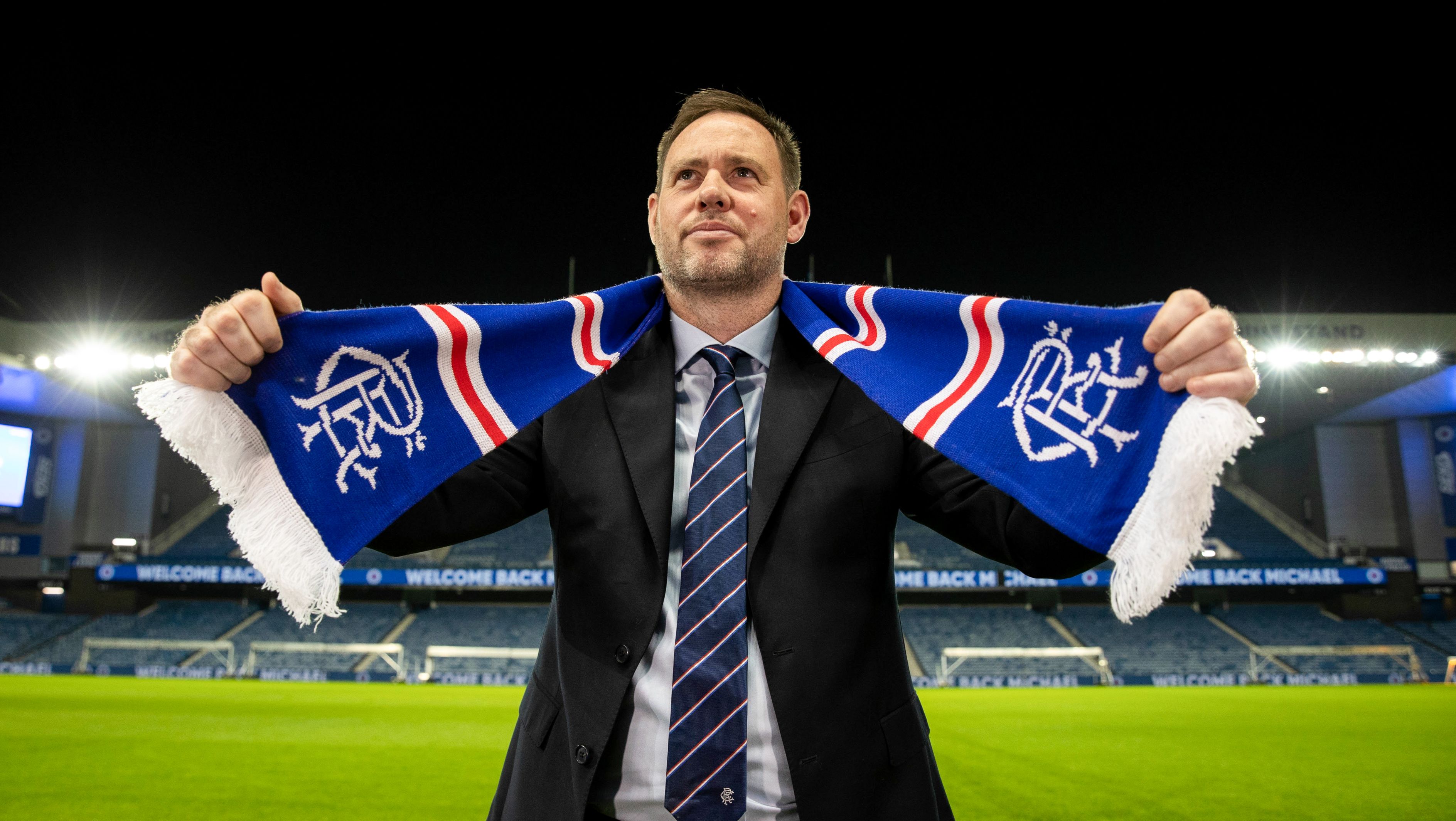 Soccer-Rangers sack manager Beale after poor run of results