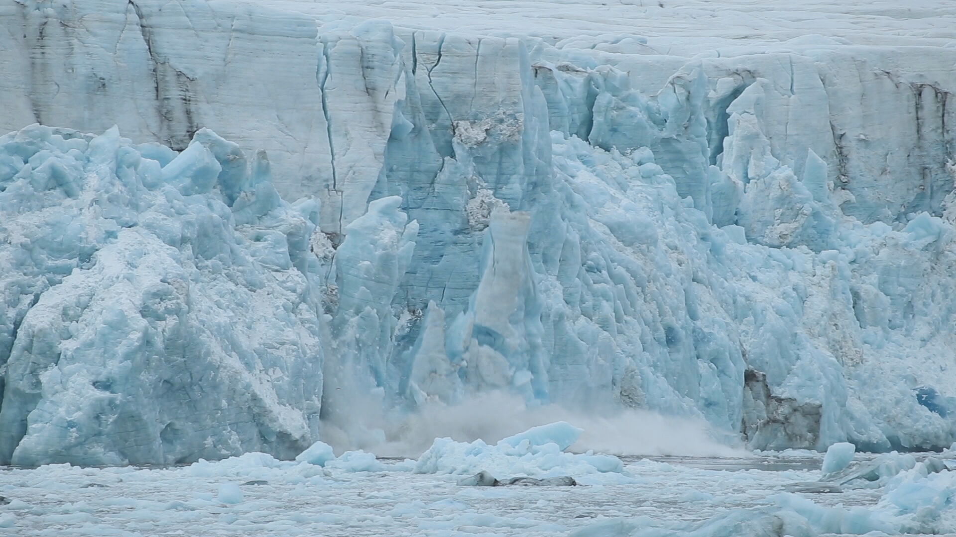 Melting ice shelves could see global sea levels rise by several metres