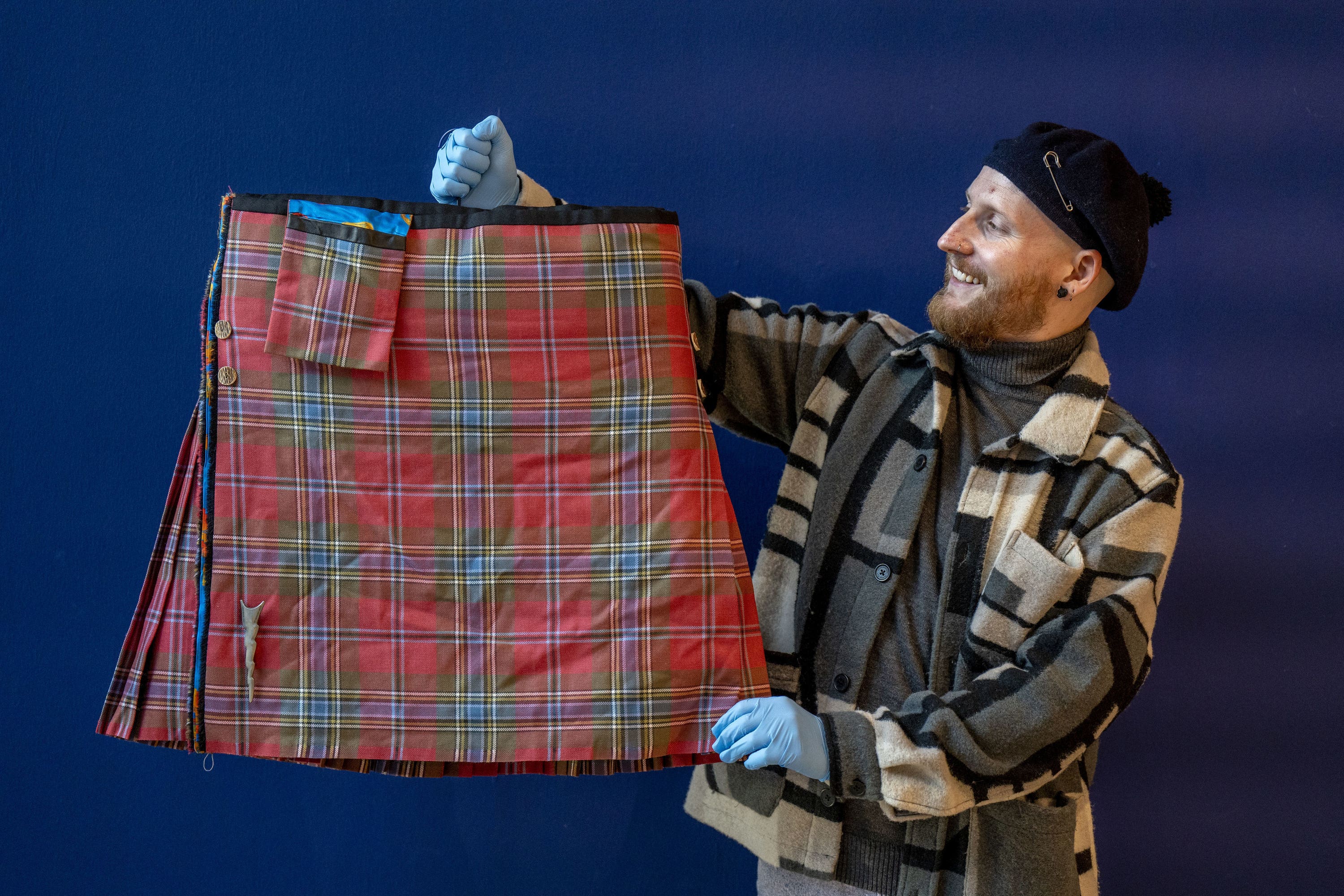 The kilt will become part of the People’s Tartan collection at the V&A Dundee.