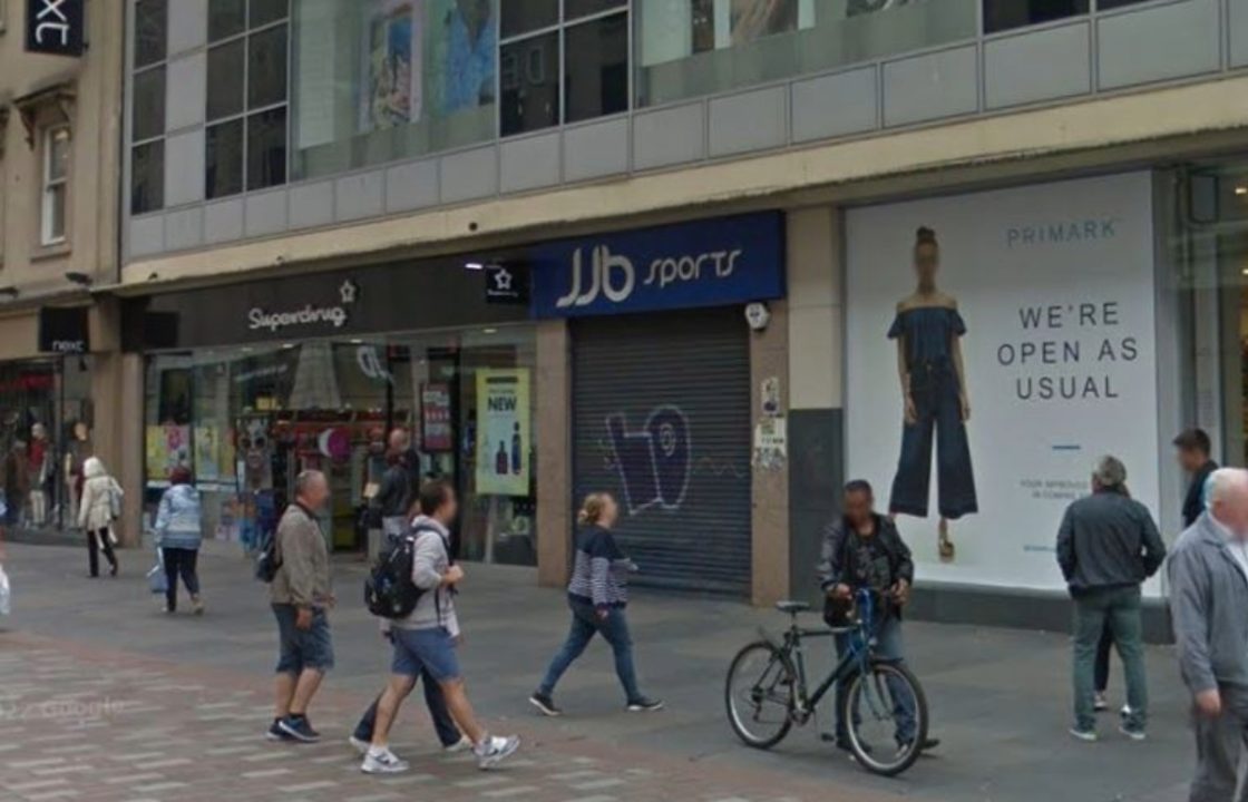 ‘Booze and ball games’ bar to take over former JJB Sports shop on Glasgow’s Argyle Street