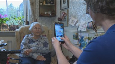 AI app using pictures to detect pain levels piloted in care homes