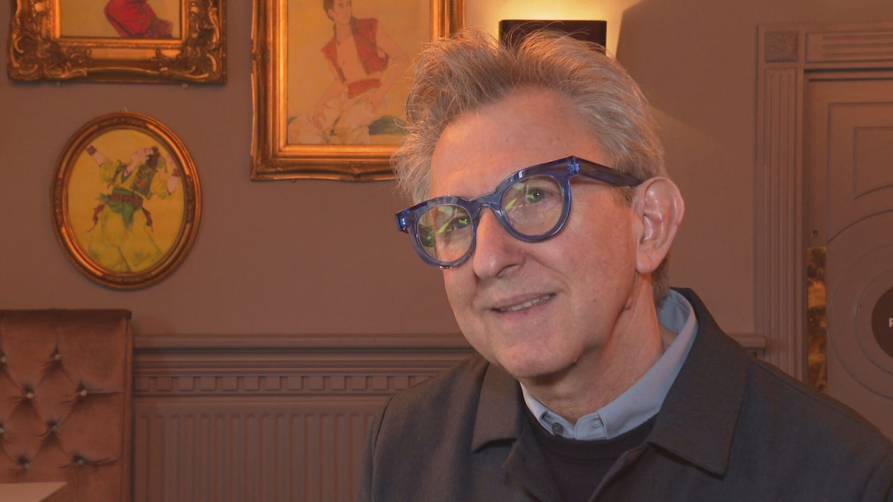 Behind the scenes of Disney's Aladdin Meet the cast and crew