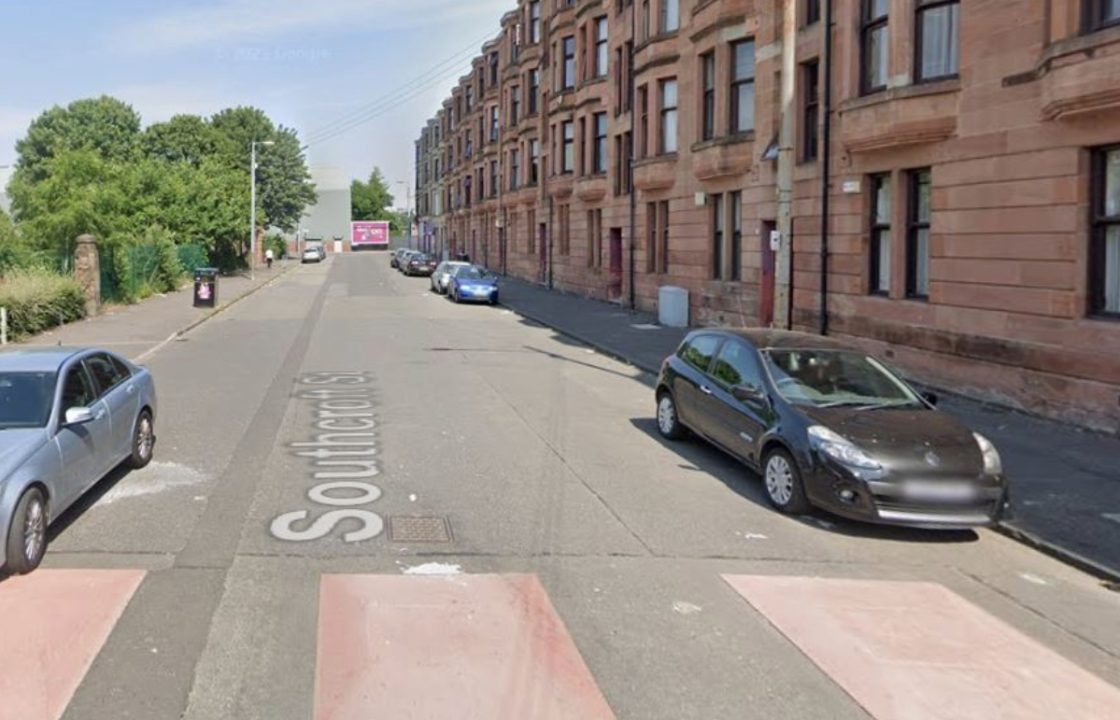 Investigation launched after man dies from injuries on Glasgow street