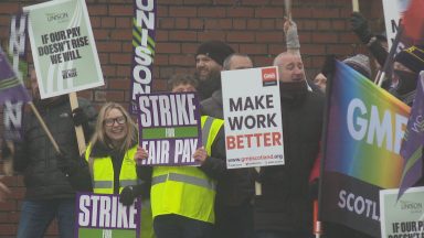 Union members from Unison Unite and GMB accept Scottish Water pay deal after strike action