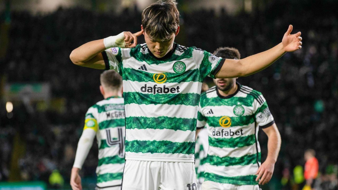 Celtic come back from goal down to beat St Mirren with late winner