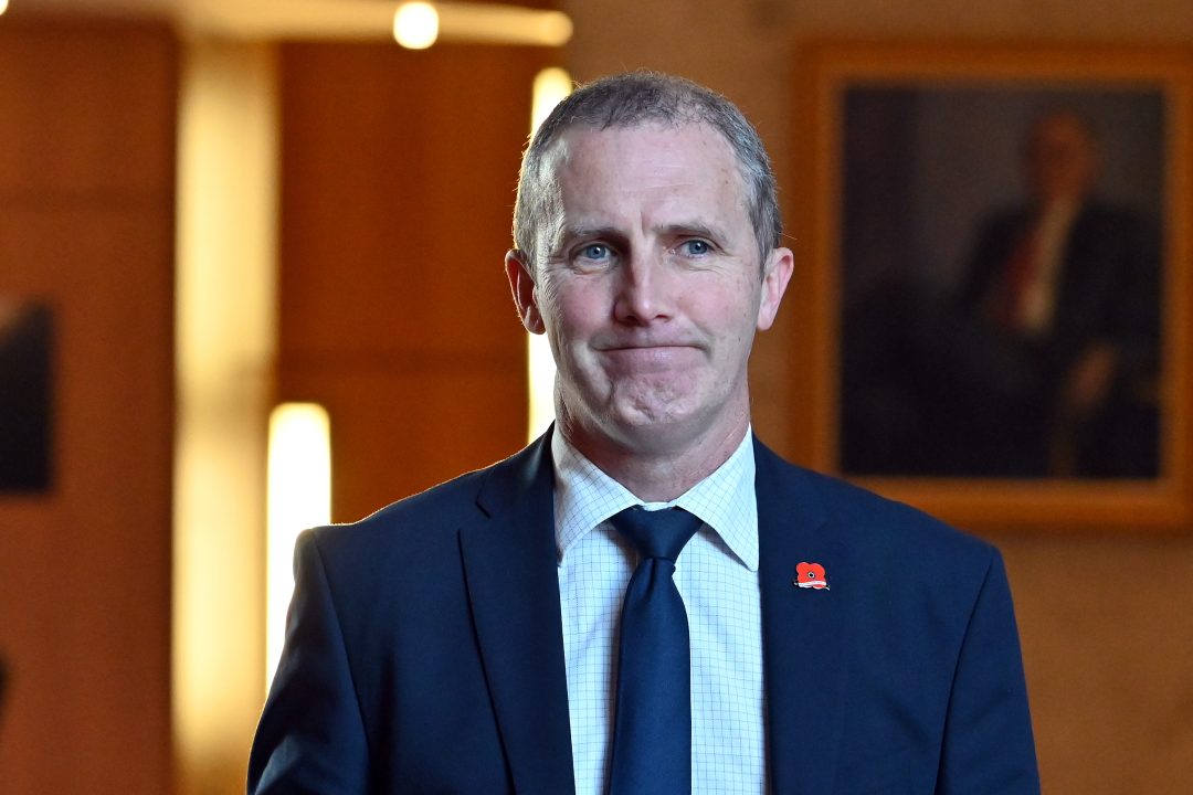 Scottish minister Michael Matheson repeatedly told to change iPad SIM year before £11,000 EE roaming bill