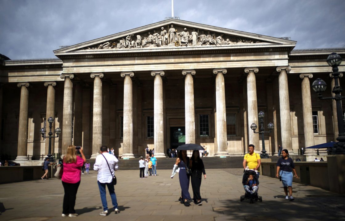 British Museum deputy director Jonathan Williams to leave after theft inquiry