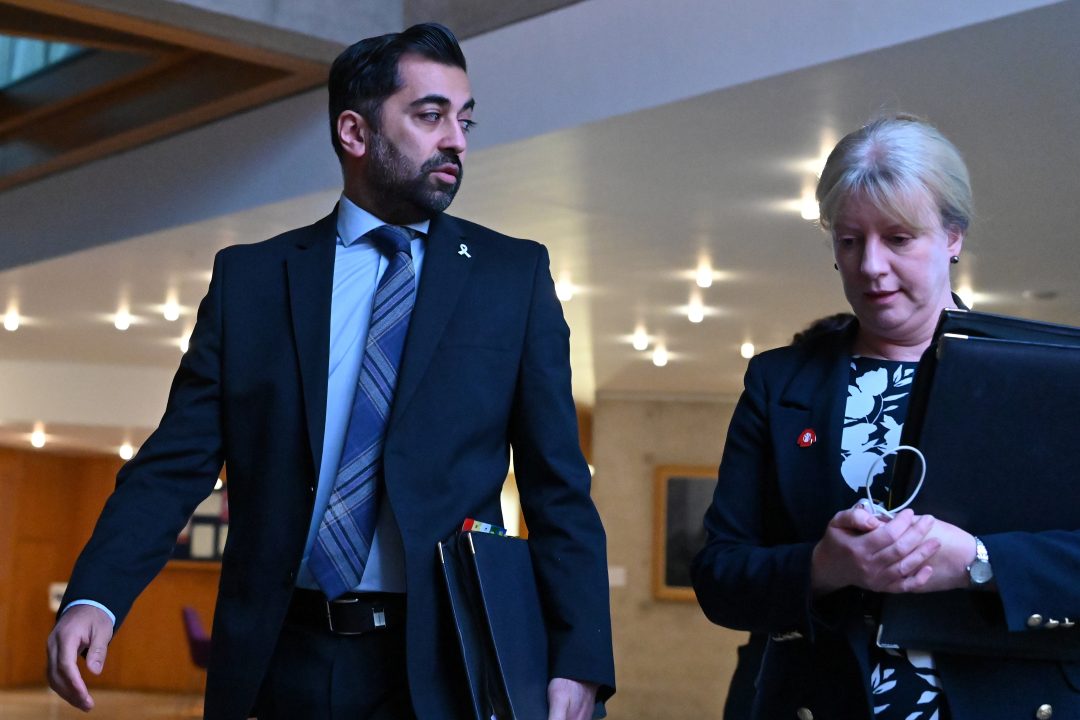 Humza Yousaf and Shona Robison hold crunch talks with councils over tax freeze