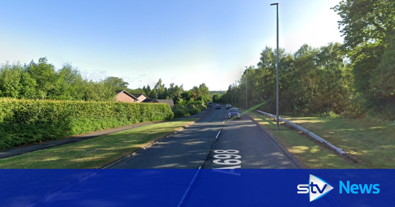 Four taken to hospital after serious crash in the Borders | STV News