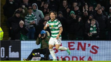 League leaders Celtic ease past Hibs to take all three points from Premiership clash