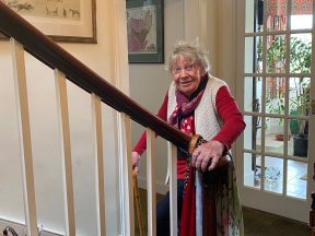 Covid lockdown ‘mountain stair climber’ fundraiser dies aged 93