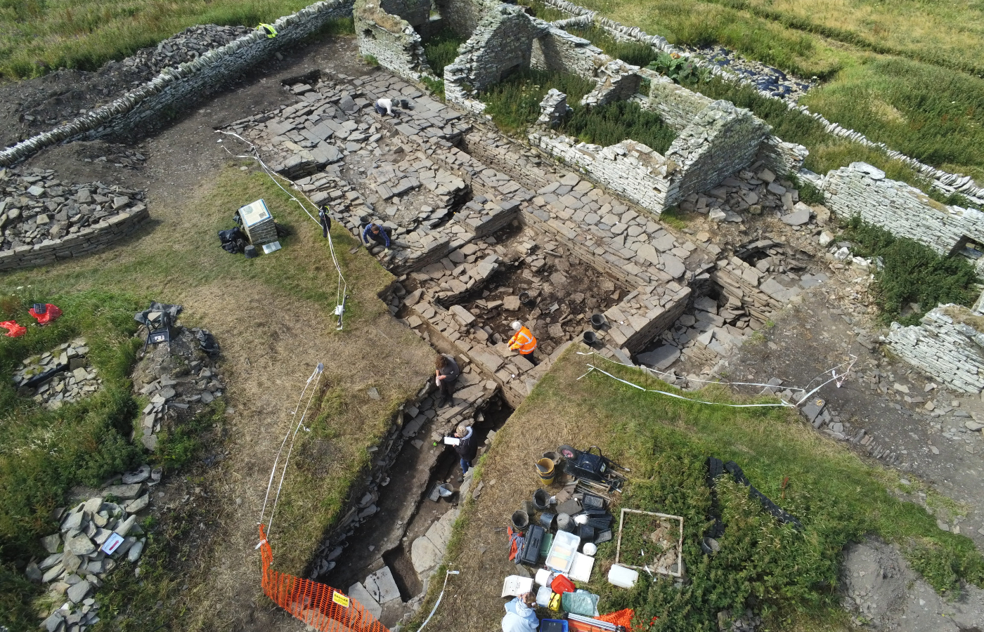 Aerial view of the Skaill excavation with the medieval square building in the centre.