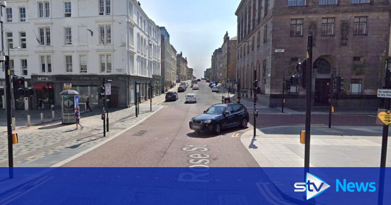 Man in hospital after being hit by bus in Glasgow city centre crash ...