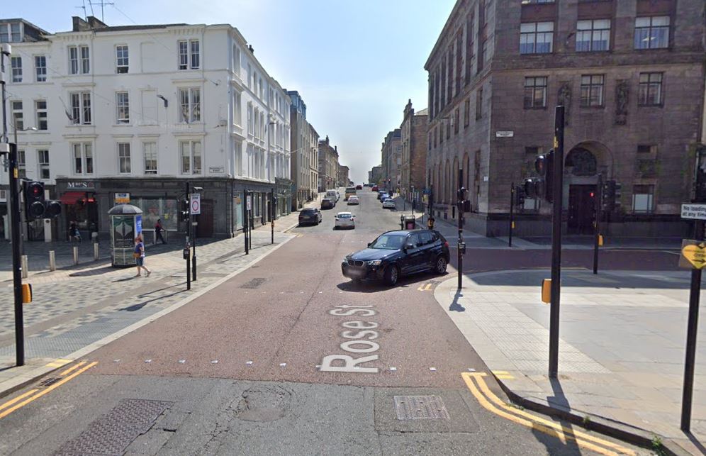 Man in hospital after being hit by bus in Glasgow city centre crash
