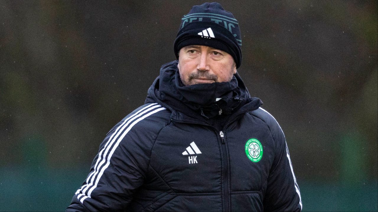 Harry Kewell departs Celtic for J-League side as his replacement