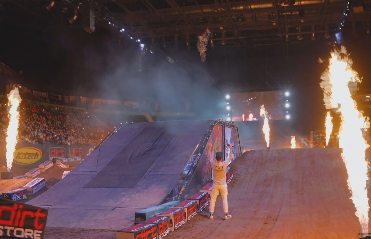 Meghan ‘thrilled’ about return to Hollywood as she joins stars on red