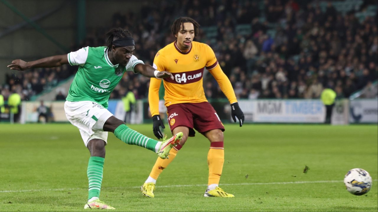 Hibernian snatch late point against Motherwell in 2-2 draw