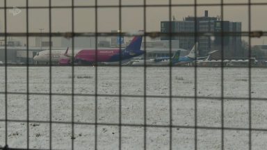 Ground teams at Glasgow Airport prepare for bad weather