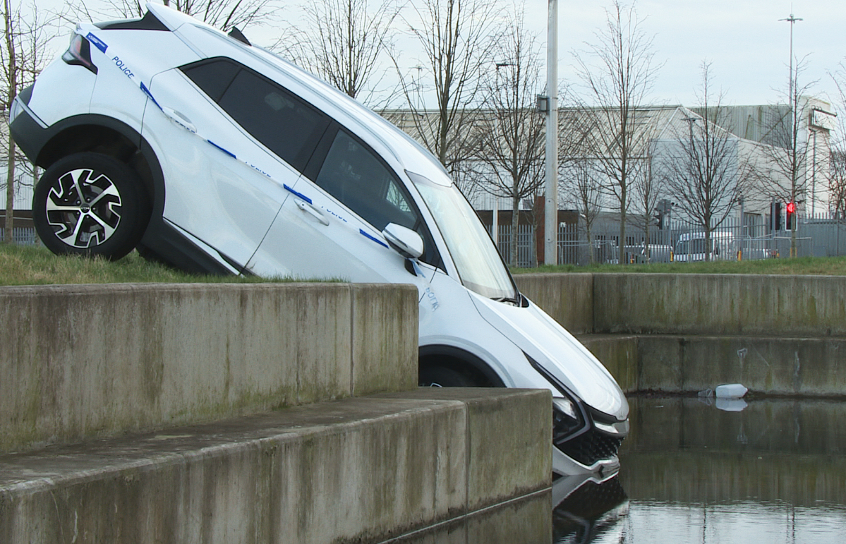 Car in canal at Sighthill