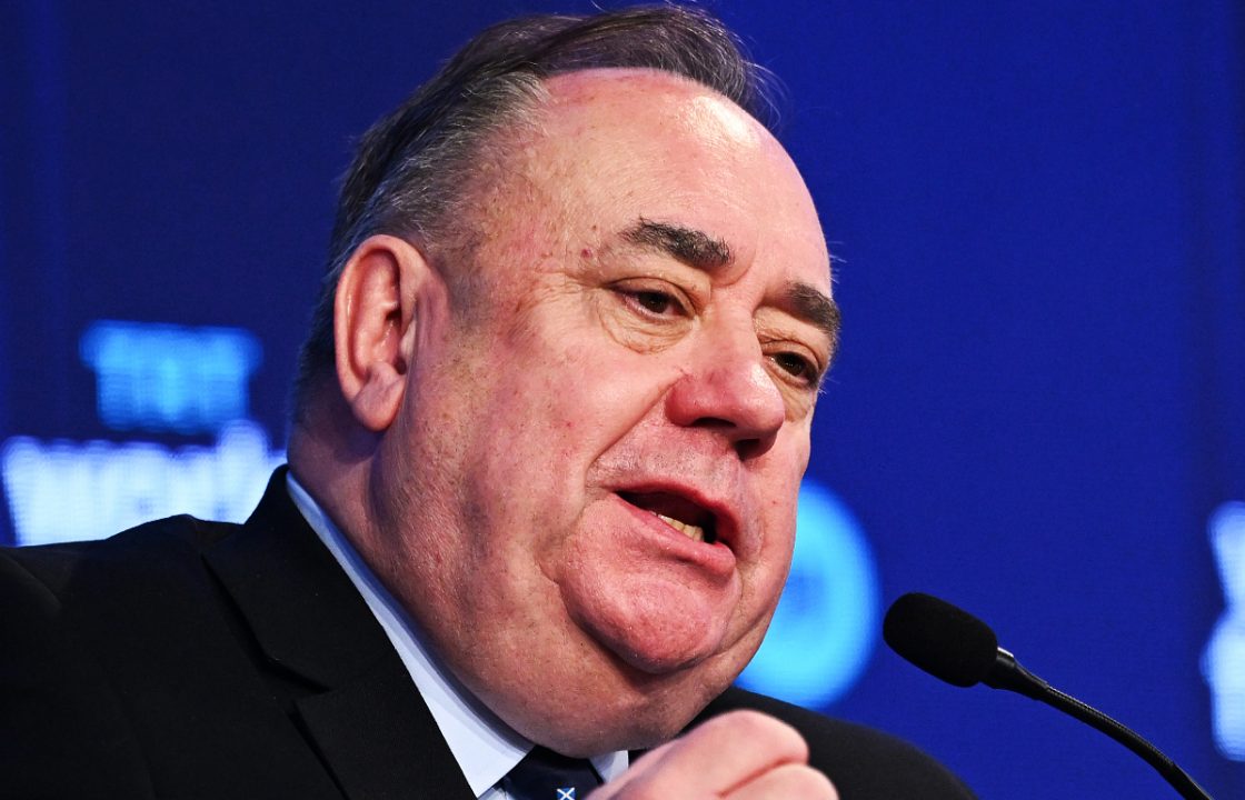 Salmond warns Swinney not to backtrack on roads projects to appease Green MSPs
