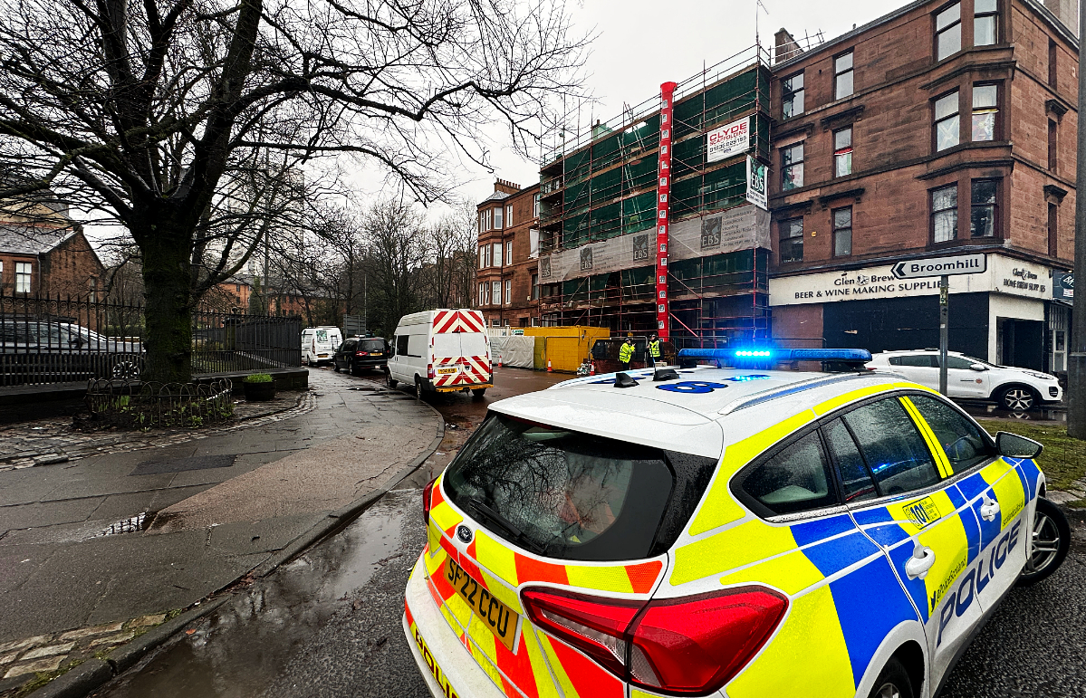 Broomhill Drive between Dumbarton Road and Broomhill Avenue near Thornwood in the West End is closed after a pre-planned search by police of a property.
