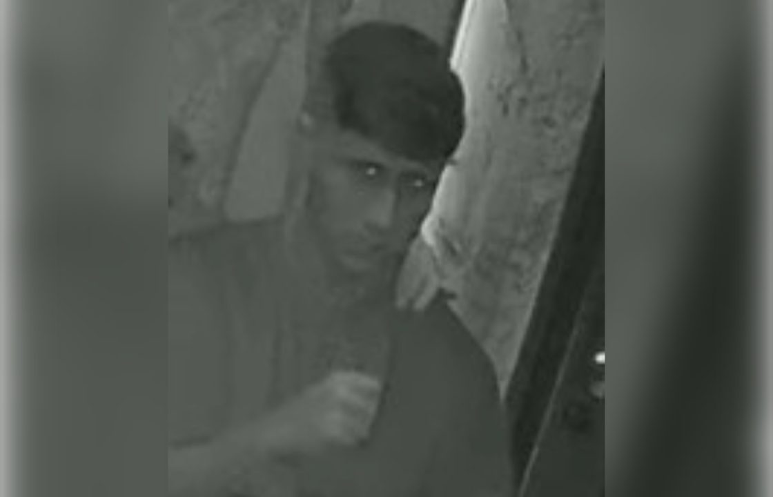 CCTV images released amid hunt for teen following ‘serious assault’ at Bath Street bar in Glasgow