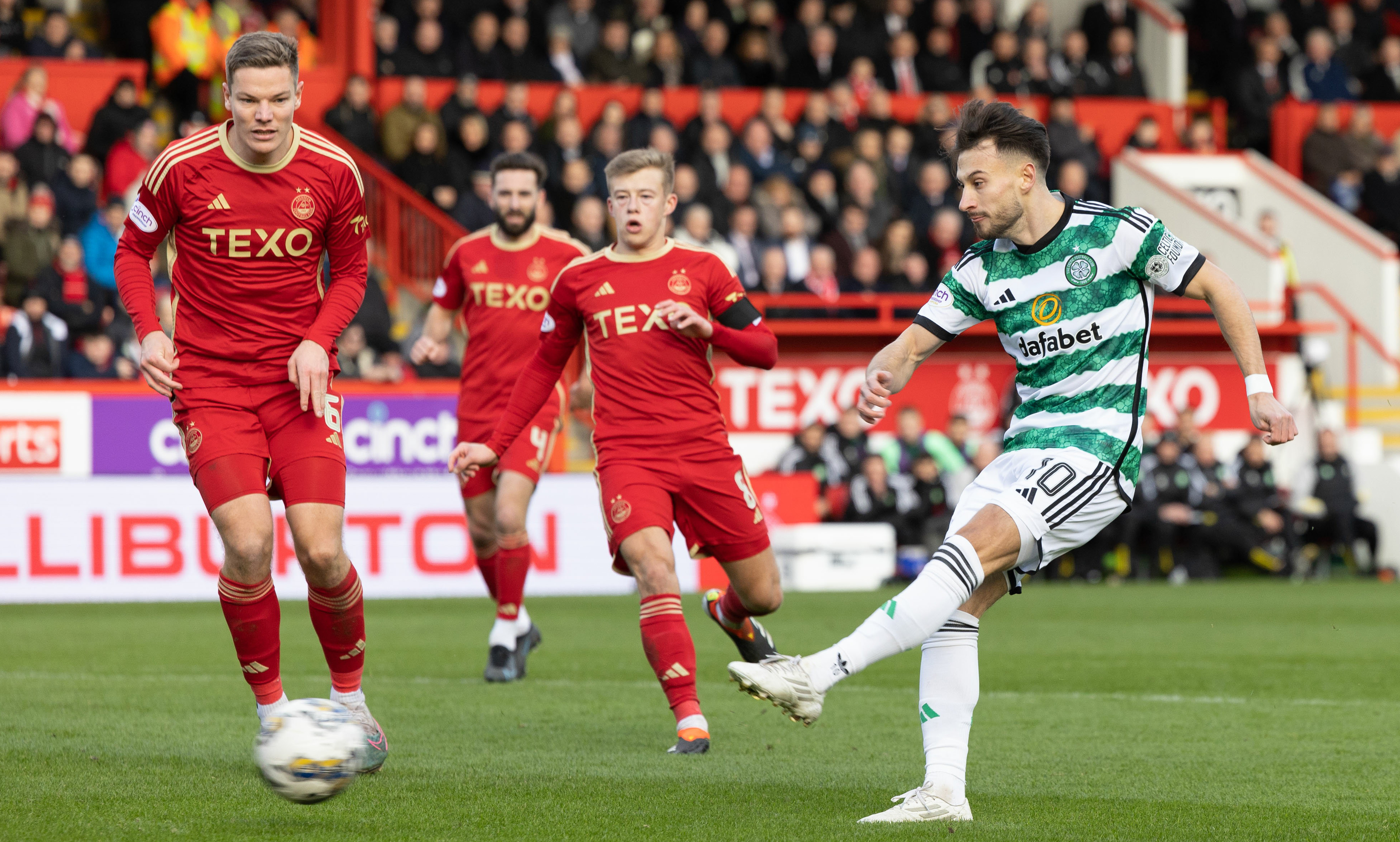 Nicolas Kuhn scores first Celtic goal to make it 1-1 after coming off the bench. (Photo by Ross Parker / SNS Group)