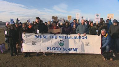 Local residents protest Musselburgh flood defences plan