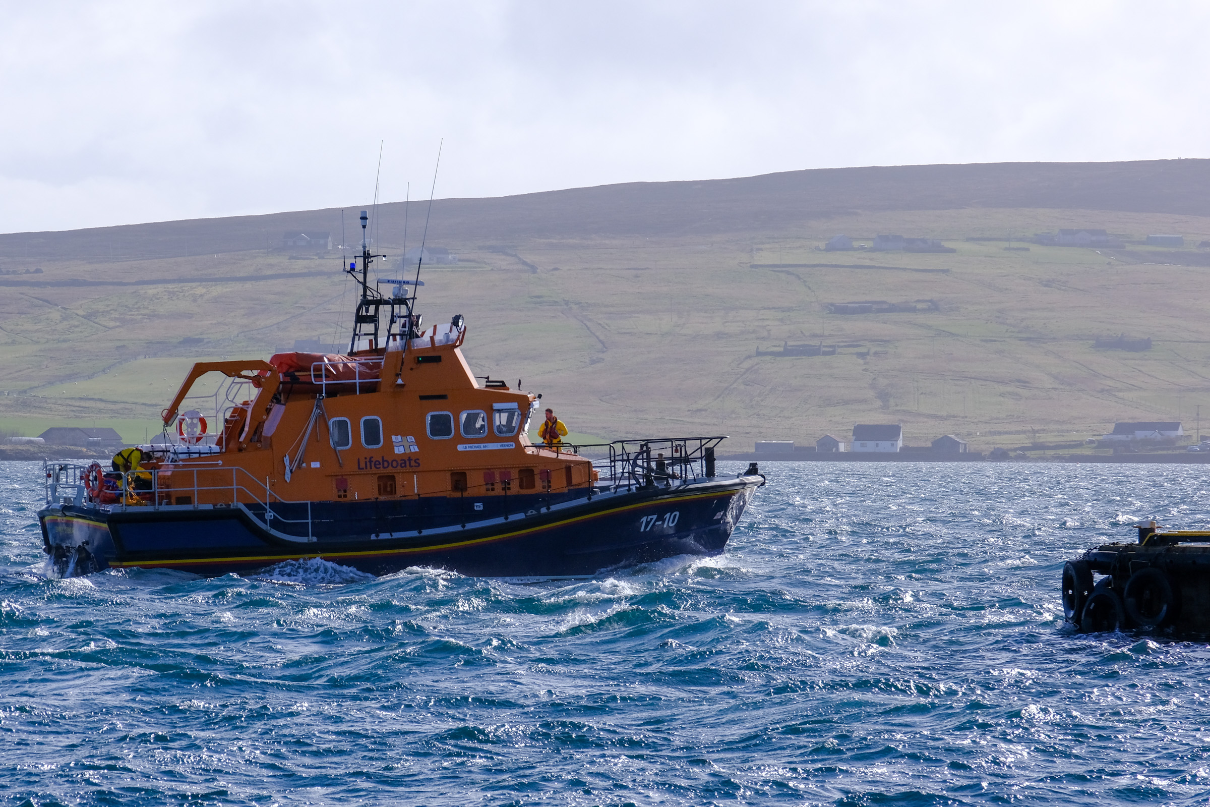 Lerwick lifeboat crew recovered floating debris from the scene of the sinking, including a liferaft and a 'hi-line' rope used for helicopter lifting operations