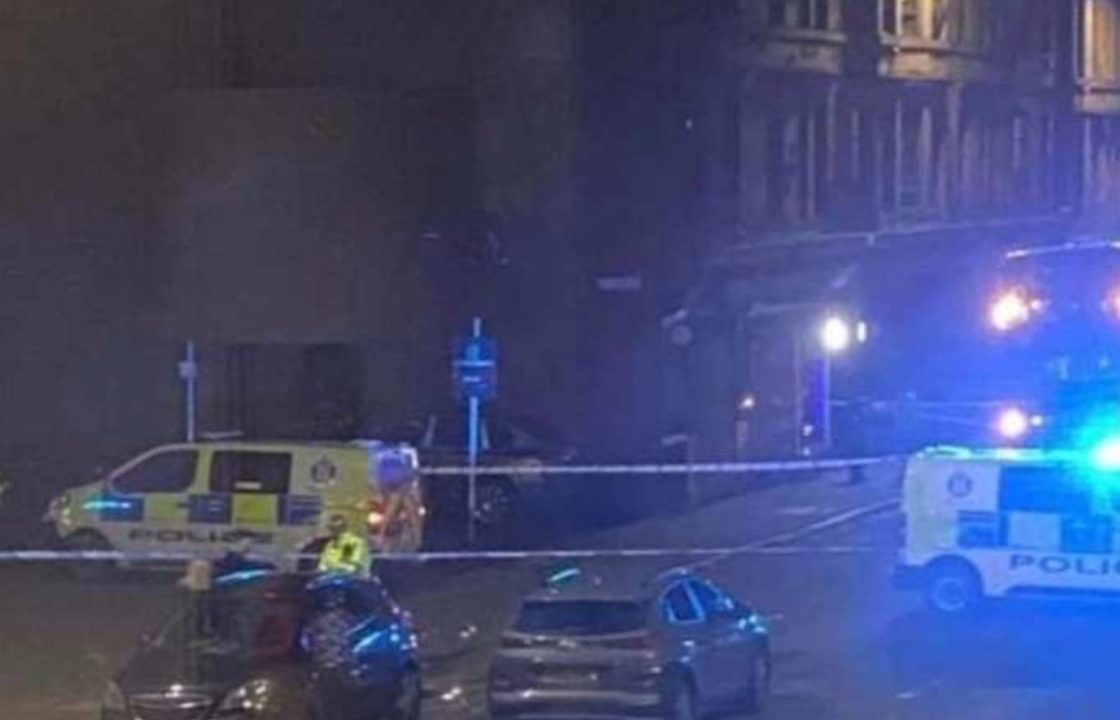 Man taken to hospital after ‘stabbing’ on Glasgow’s Shettleston Road