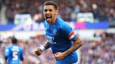 Rangers go back top of Premiership with win over Hibernian at Ibrox