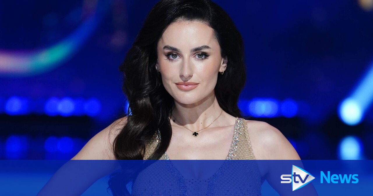 Amber Davies gets top score in Dancing On Ice semi-finaln