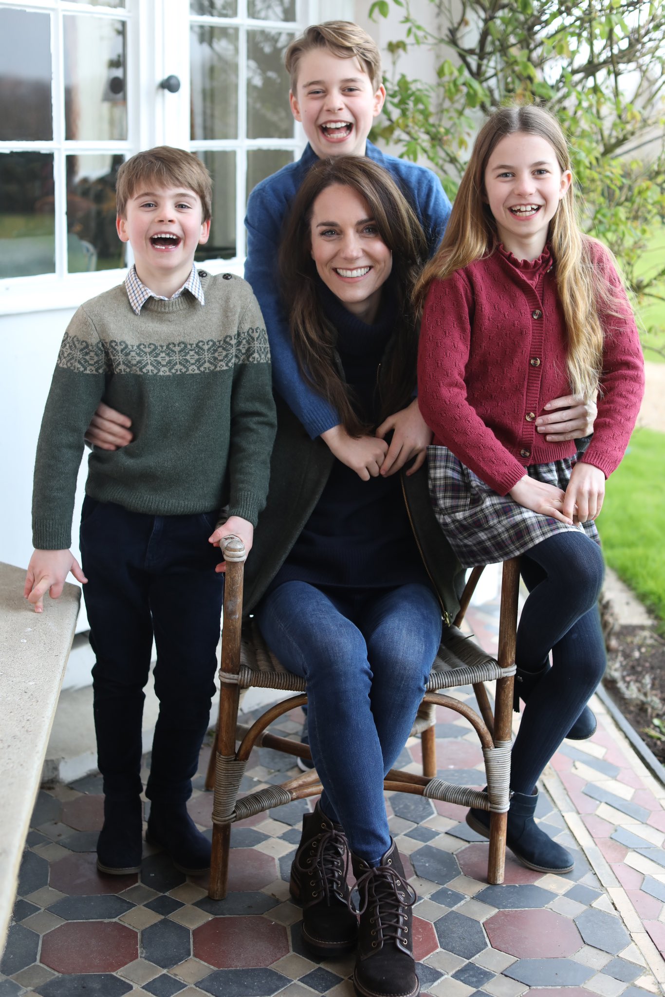 Kate Middleton and children two months after surgery