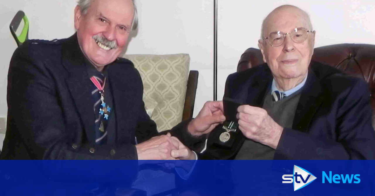 RAF captain receives award for wartime service more than 75 years late ...