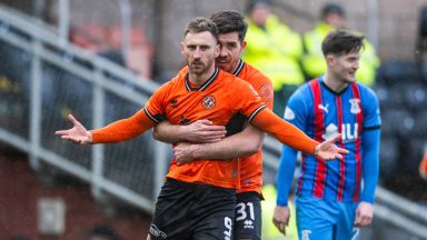 Louis Moult stunner rescues point for Dundee United against Inverness