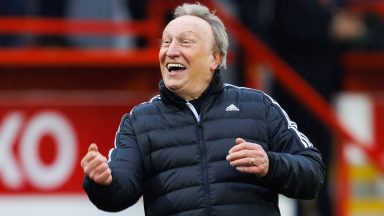 Neil Warnock quits Aberdeen after Scottish Cup win over Kilmarnock