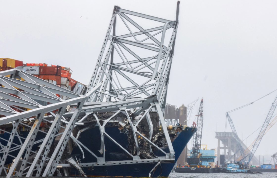 Engineers aim to have port open in four weeks after bridge collapse