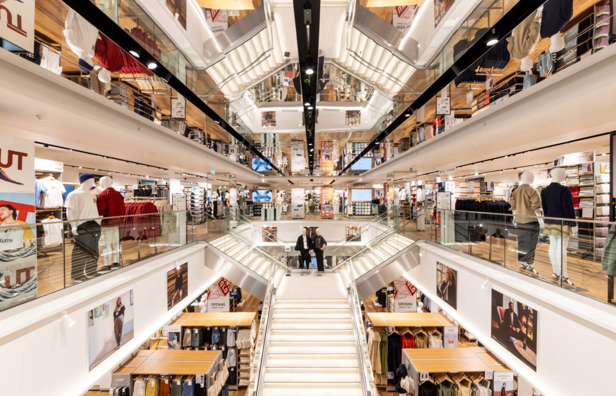 The fashion retailer will span two floors.