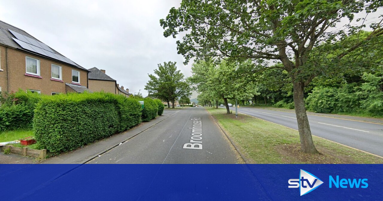Woman sent to hospital after being hit by car in Edinburgh | STV News