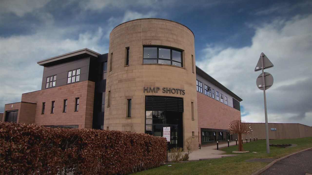 Gangster chased man through prison wing before slashing him with blade